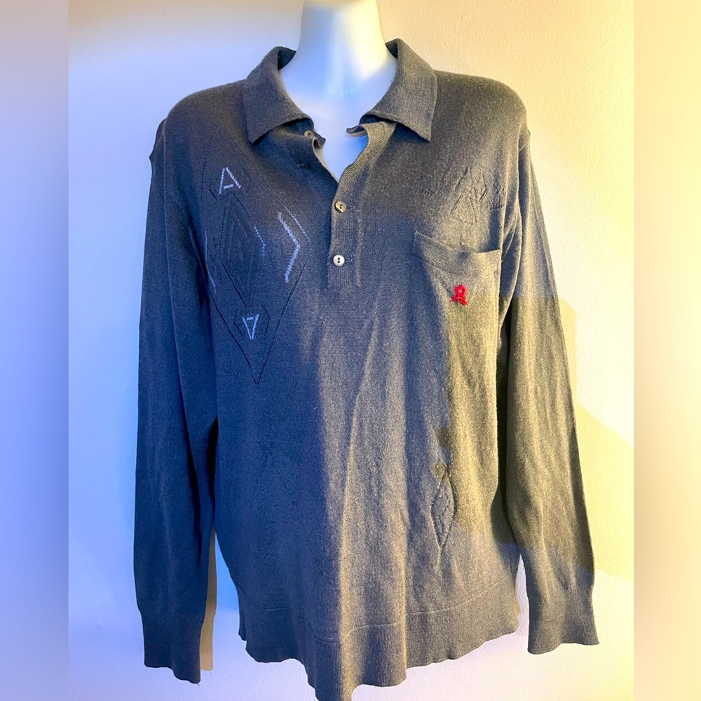 Vintage knit sweater with diamond cutout/embroidered detail​